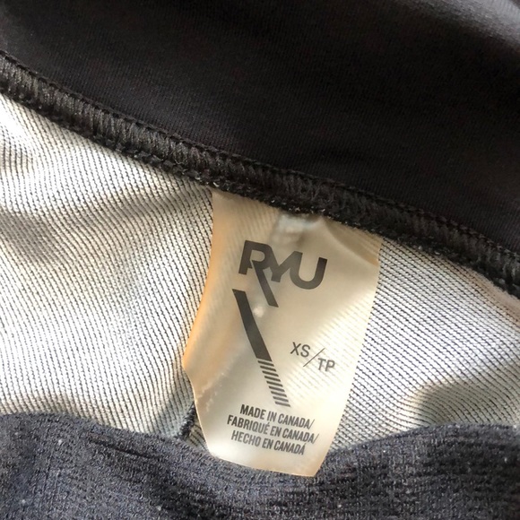 Ryu Capris - Picture 4 of 4